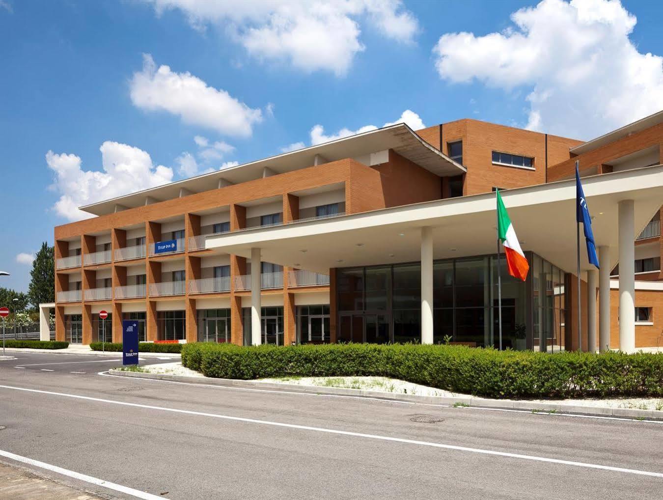 Inn Naples Airport Gricignano dʼAversa Eksteriør billede