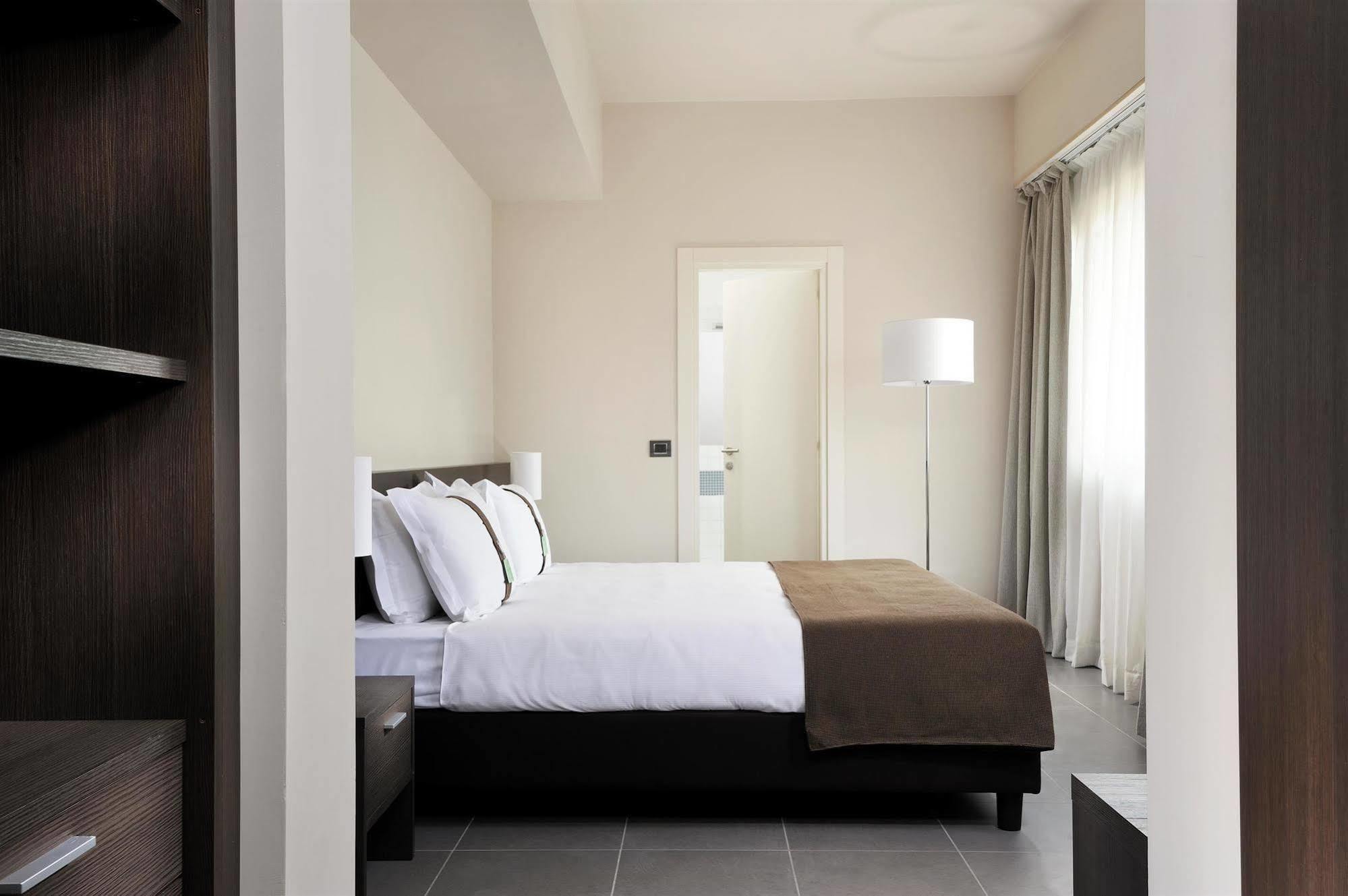 Inn Naples Airport Gricignano dʼAversa Eksteriør billede